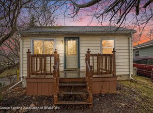 2537 Beryl St, Holt, MI 48842