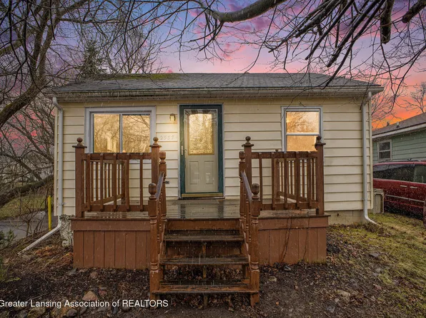 2537 Beryl St, Holt, MI 48842