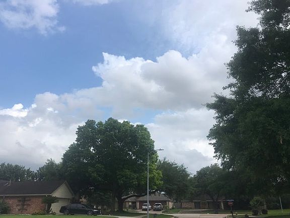 5th image of 407 Abbott Cir