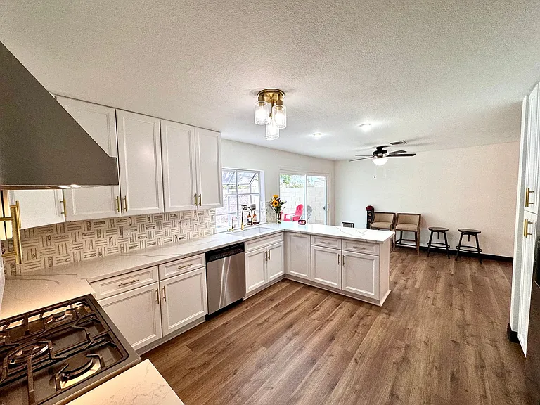 2056 Pinion Springs Dr — Photo 24
