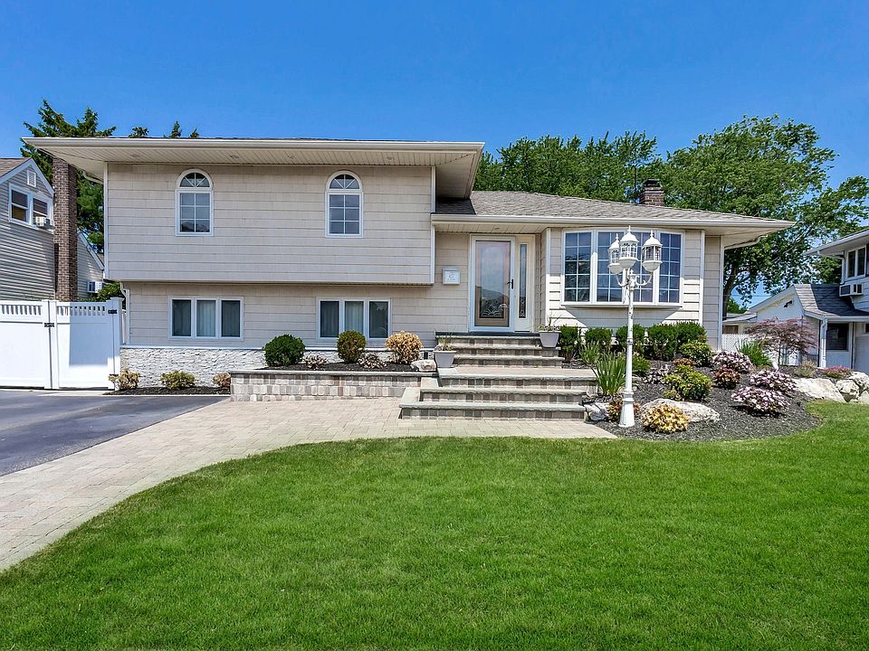 1st image of 427 N Queens Ave