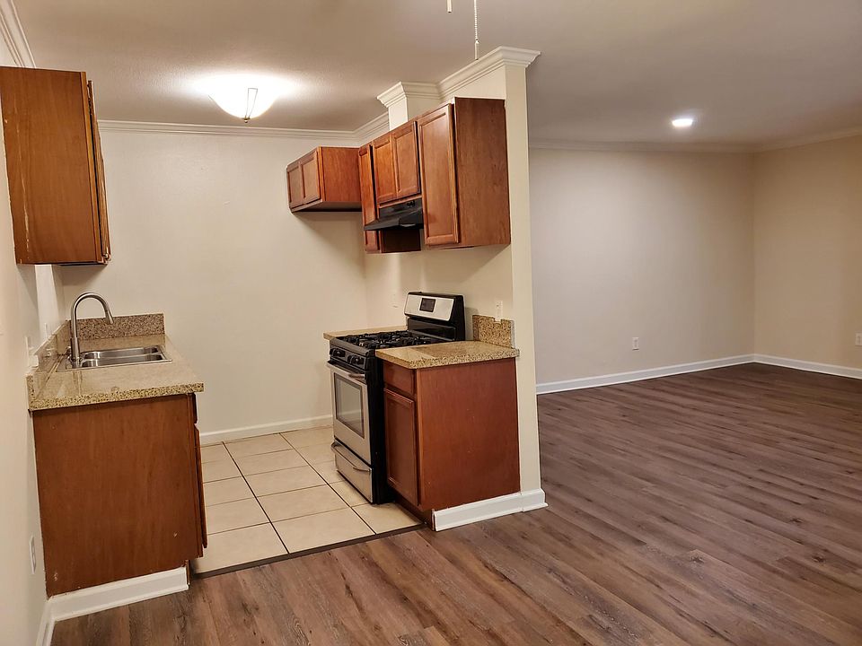 1st image of 6902 Milwood Ave #5