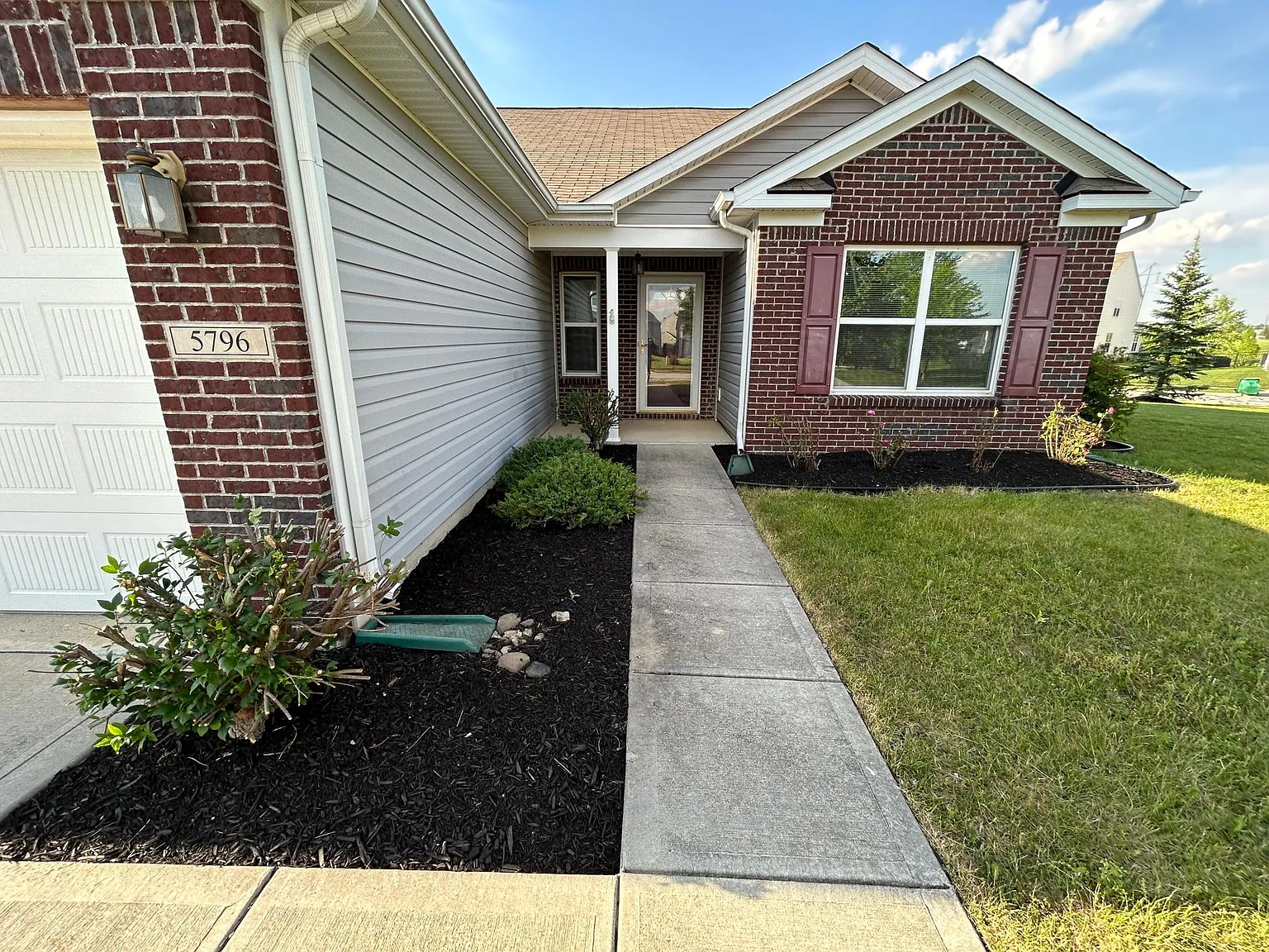 5796 Open Fields Dr — Photo 4