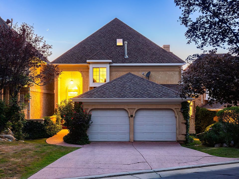 1st image of 13 La Montagne Ln