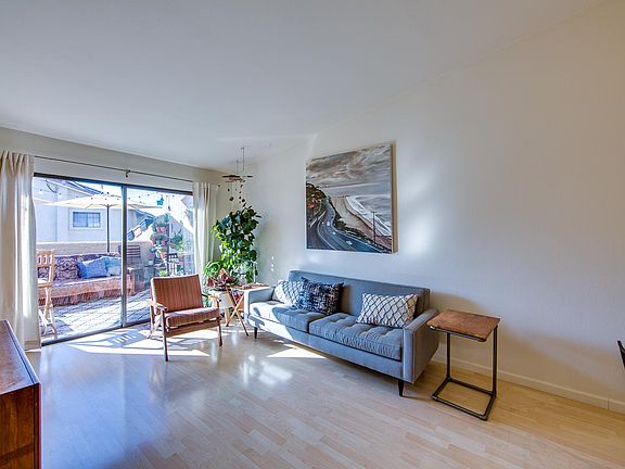 4th image of 1594 Charterwood Ct