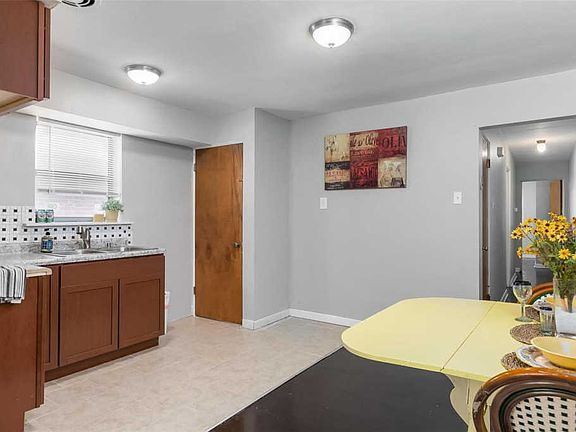 5th image of 5308 Pennsylvania Ave