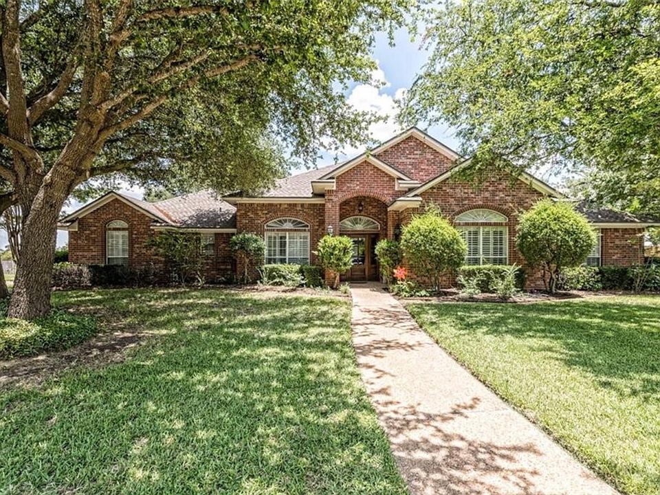 1st image of 513 Meadowland Dr