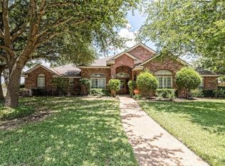 513 Meadowland Dr, Mc Gregor, TX 76657