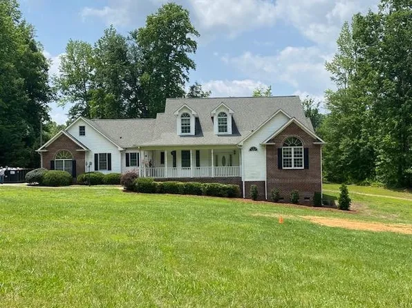521 Clay Thomas Rd, Roxboro, NC 27573