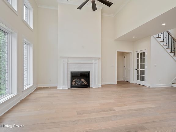 3rd image of 6209 Brentwood Ct