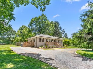 827 Loop Rd, Burlington, NC 27217