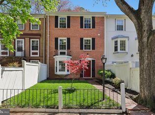 4321 Gramercy Cir, Alexandria, VA 22309
