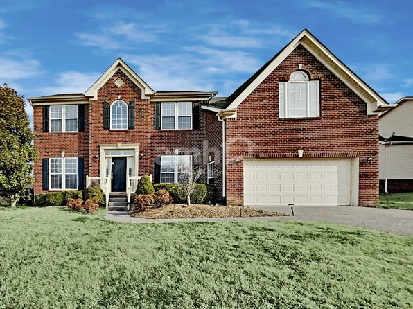 1048 Oakhall Dr, Mount Juliet, TN 37122