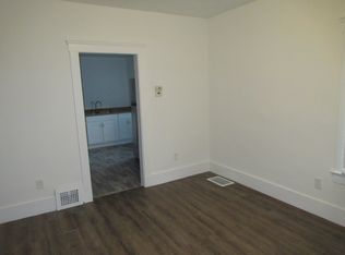 118 W Glendale St, Bedford, OH 44146