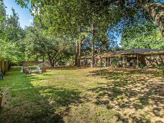 4th image of 5257 Meadow Oaks Park Dr