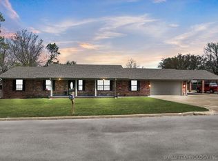 621 Post Oak Rd, Mannford, OK 74044