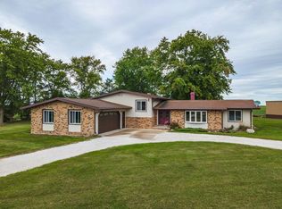 6120 N 300 East Rd, Stanford, IL 61774