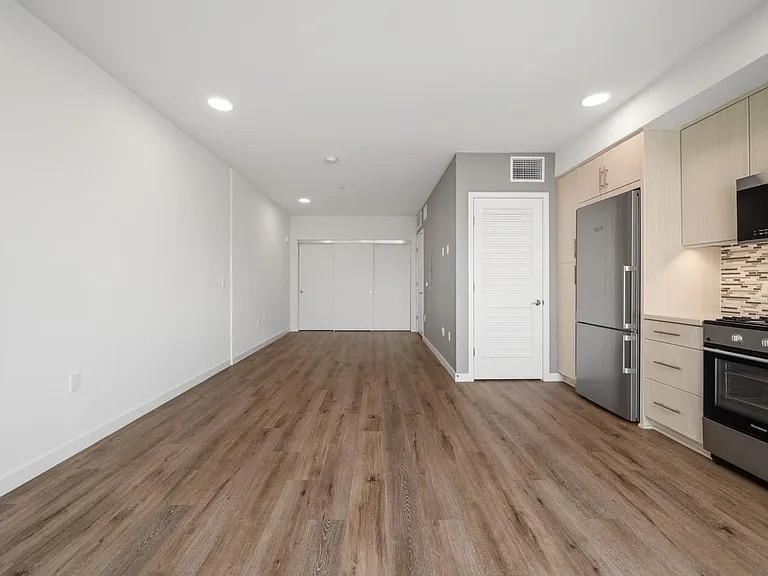 Vantage Mar Vista — Photo 35