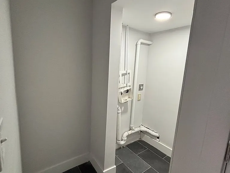 57 Thompson St — Photo 11