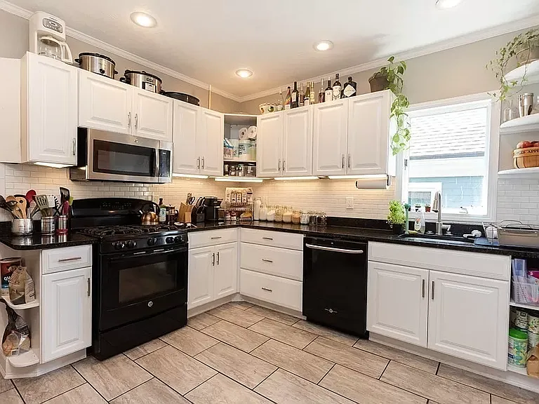 177 Wachusett St #1 — Photo 2