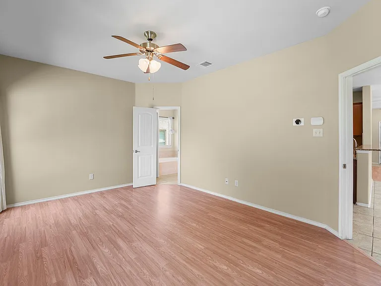 9928 Pronghorn Rd — Photo 9