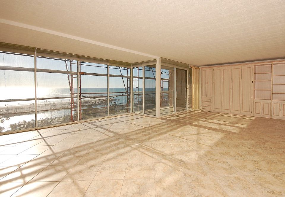 1st image of 1200 Harbor Dr #15C