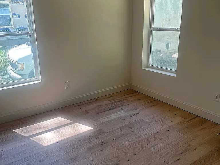 182 Dixon Cir — Photo 3