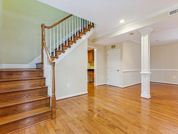 4th image of 4947 18th St N
