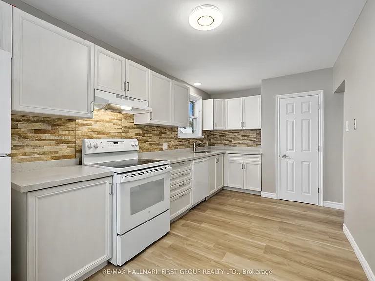 176 Sydenham St #UPPER — Photo 8