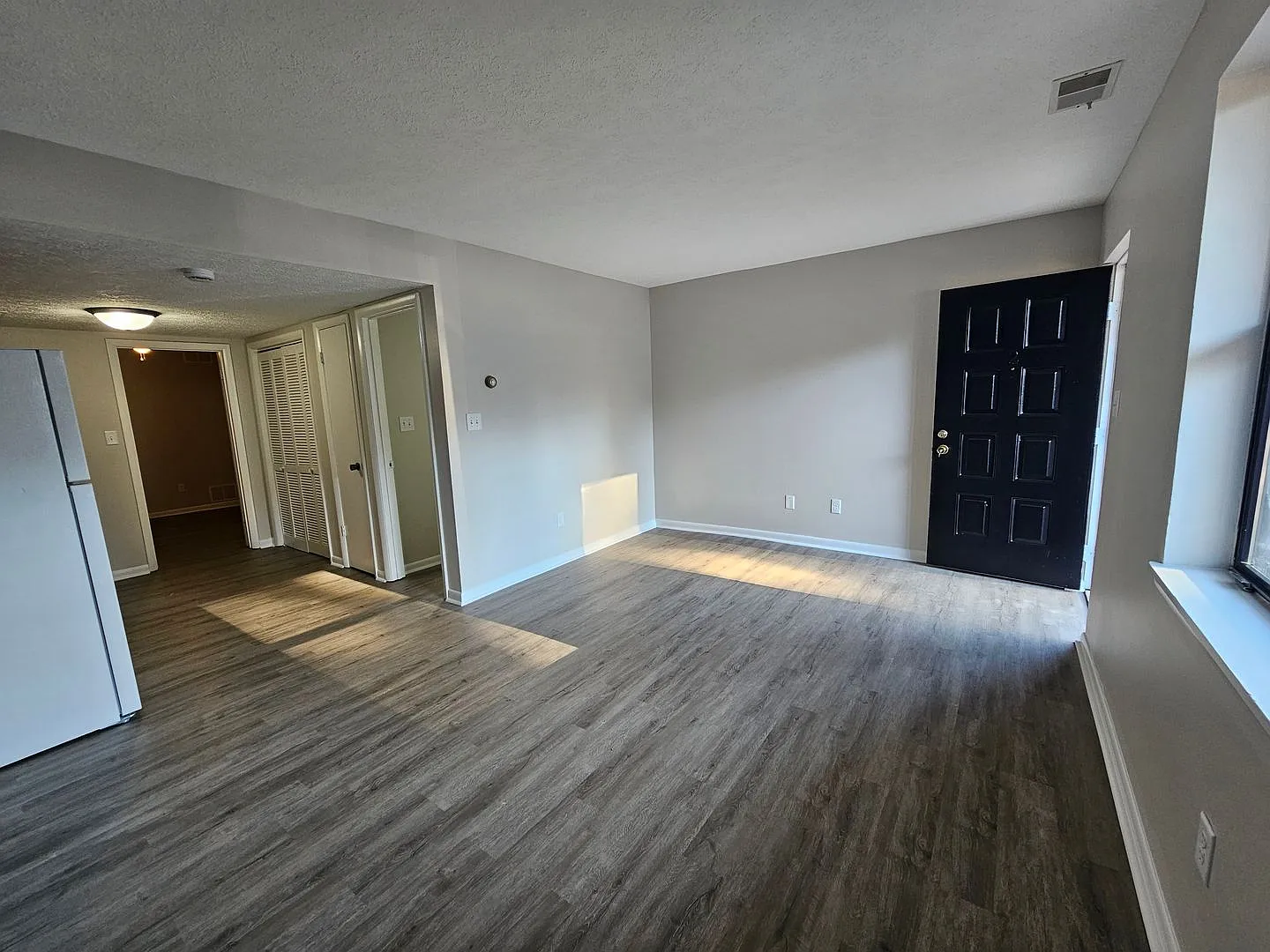 5704 Old Hwy 54 — Photo 3