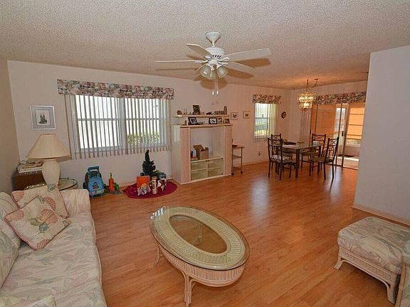 3rd image of 3234 40th Way S APT A