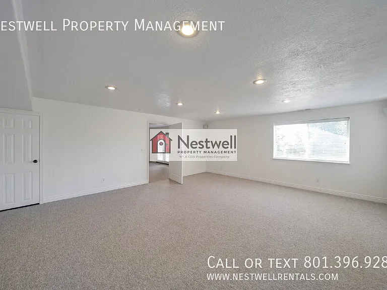 481 E Lana Ct — Photo 44