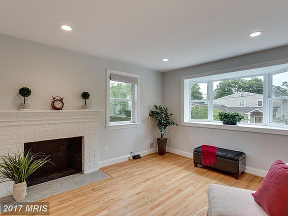 5th image of 3005 18th St S