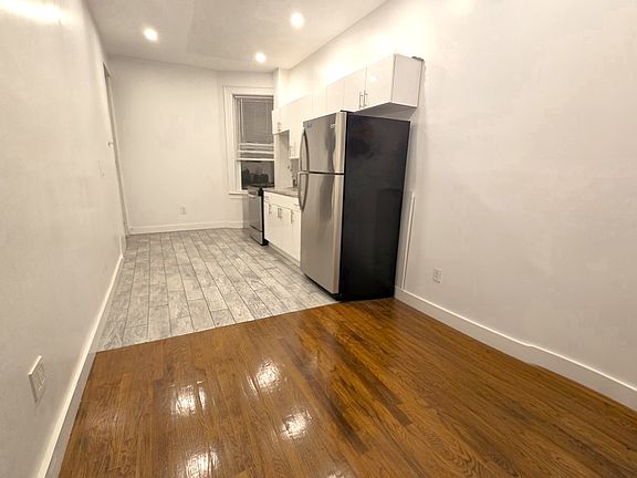 3rd image of 23-45 31st Ave #2R