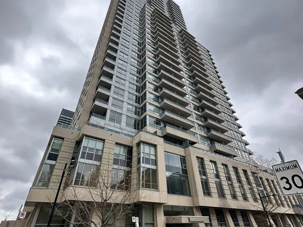 500 Sherbourne St #1702, Toronto, ON M4X 1L1