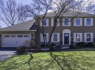 1244 Bainbridge Dr, Naperville, IL 60563