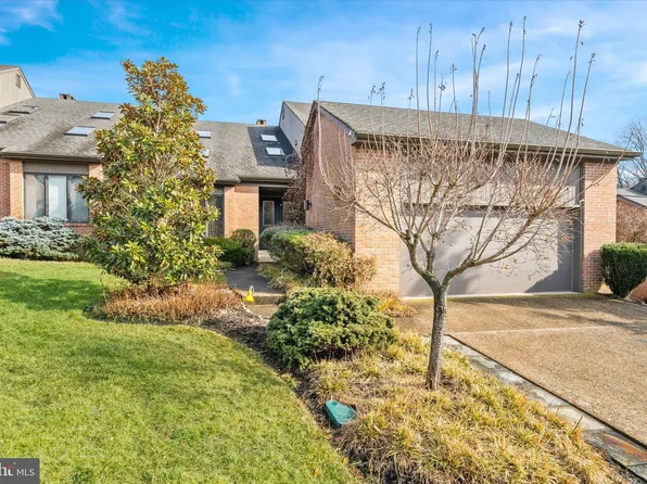 103 Downs Dr, Wilmington, DE 19807