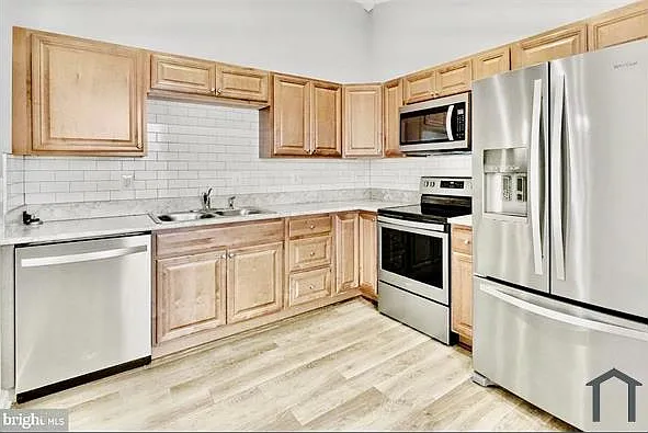 1601 Berry Rose Ct — Photo 8