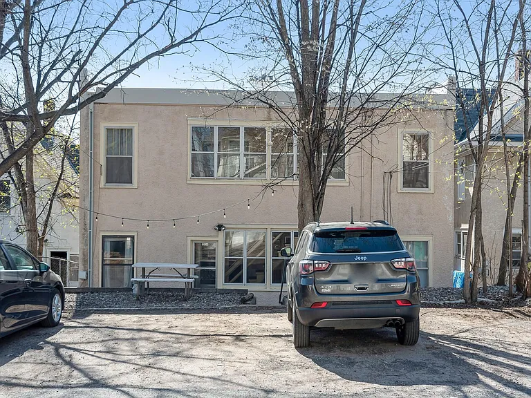 2539 Fillmore St NE — Photo 22