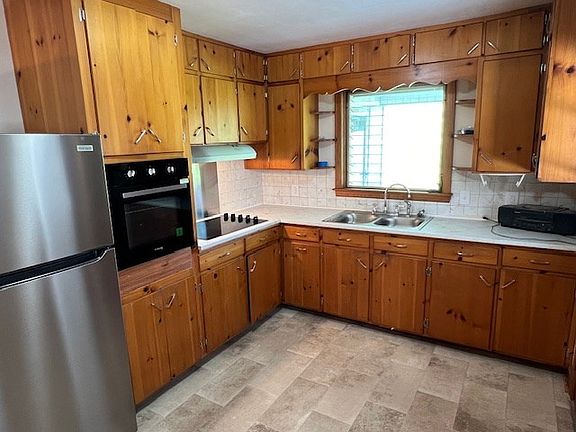 3rd image of 273 Split Oak Ln