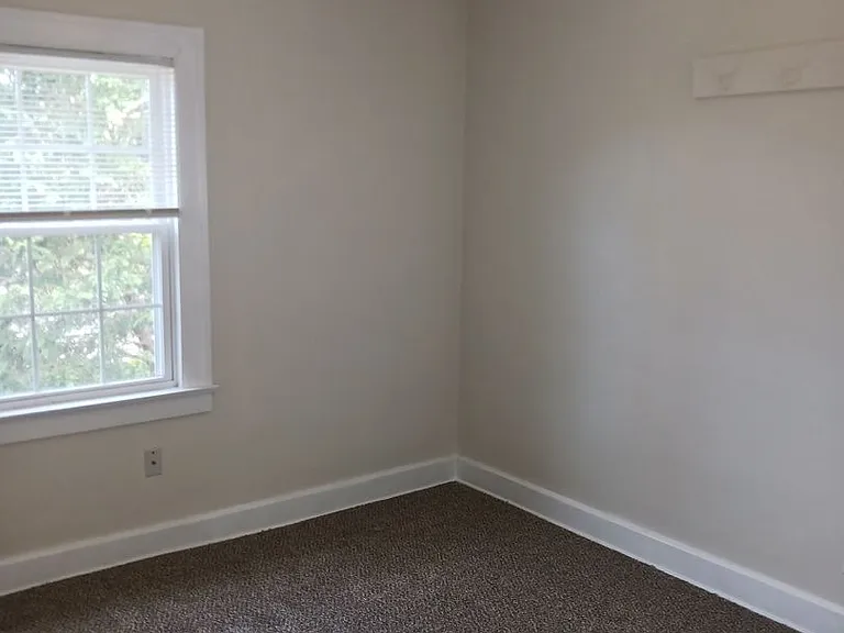 171 Upland Ave — Photo 14