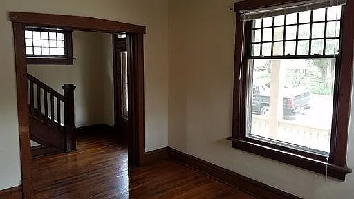 2137 Waldeck Ave — Photo 7