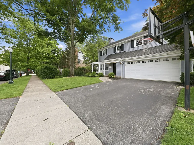 6728 Fieldhouse Way — Photo 4