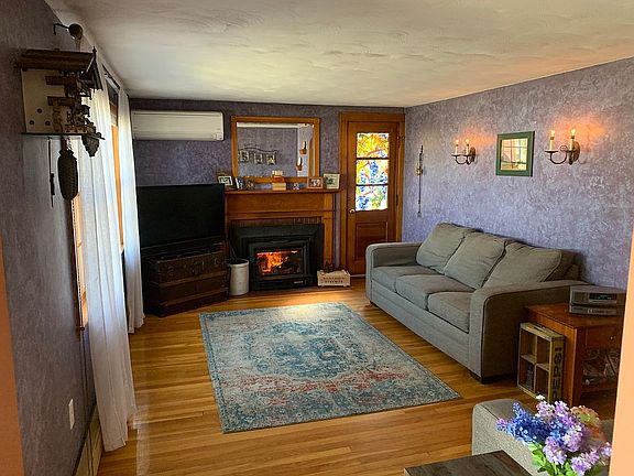 LR-wood stove fireplace