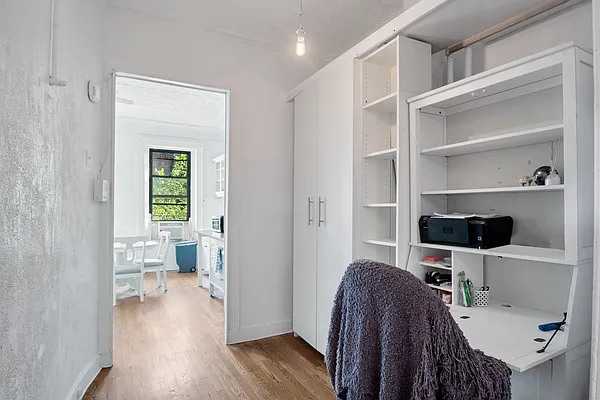 Rented by Compass | media 2