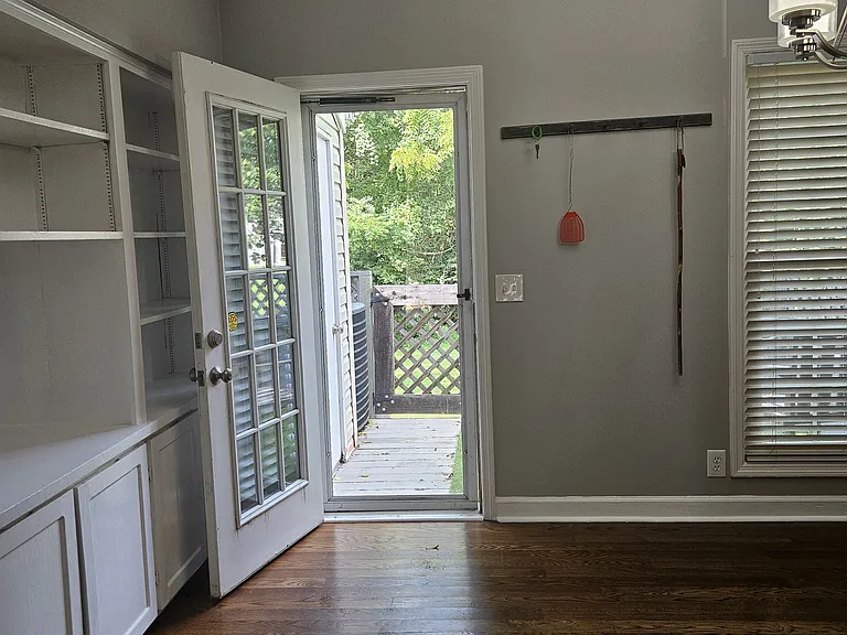 227 Wynbrook Ct — Photo 14