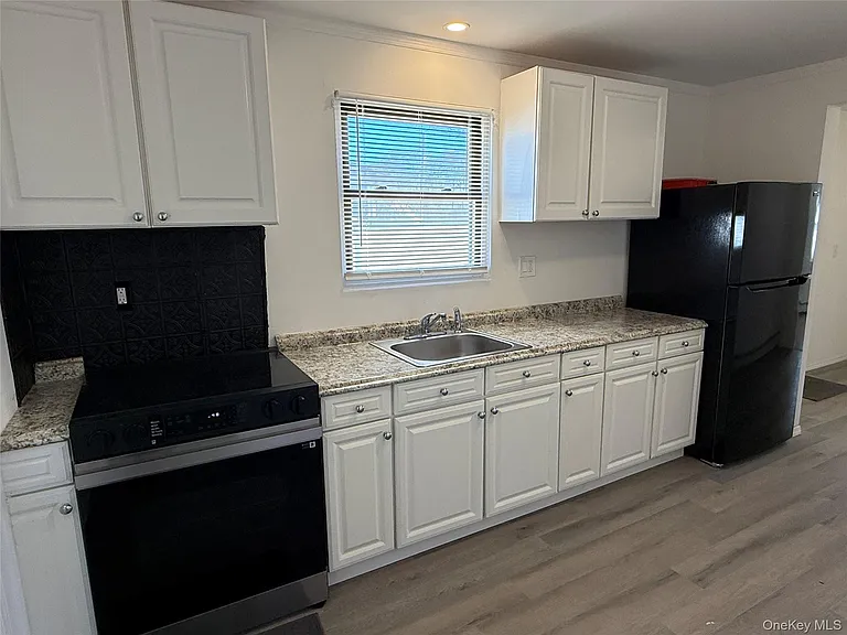 21 Sherwood Dr — Photo 9
