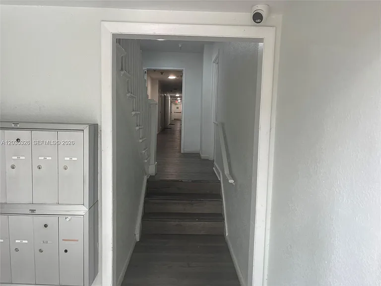 1550 Drexel Ave #203 — Photo 5