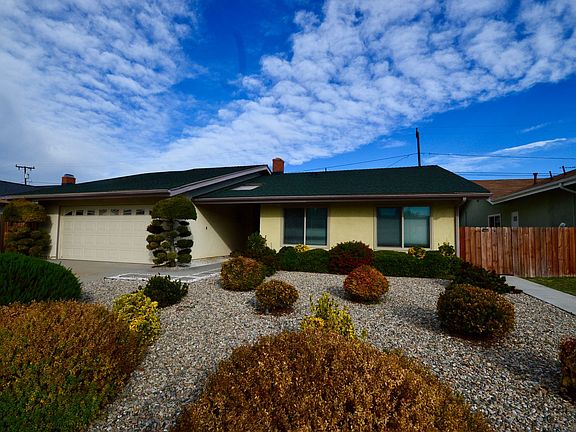 2nd image of 2805 E Valley View Ave