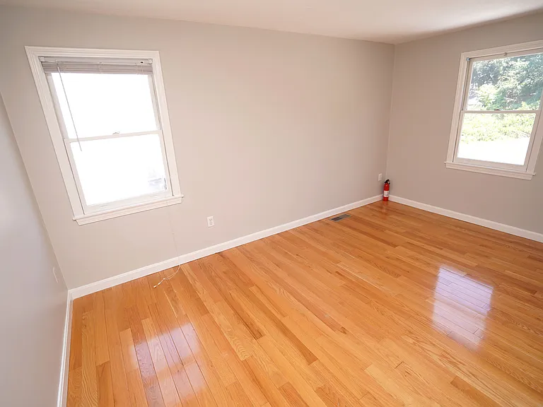 8 Mann St #8 — Photo 23